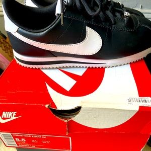 Nike Cortez